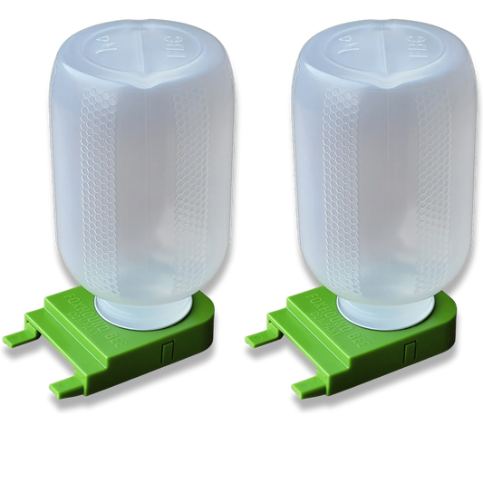 1/2 Gallon Jar and Foxhound Entrance Feeder with UV Inhibitor