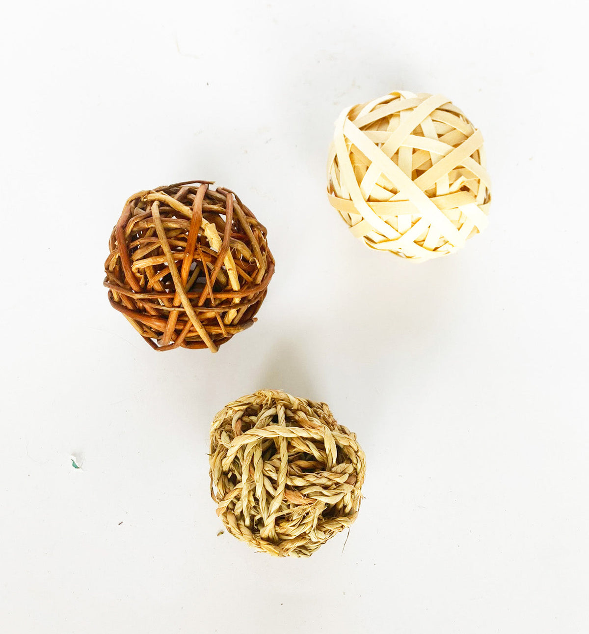 BunLuv Sea Grass Ball Chew Toy For Rabbits from Dahlia Pets