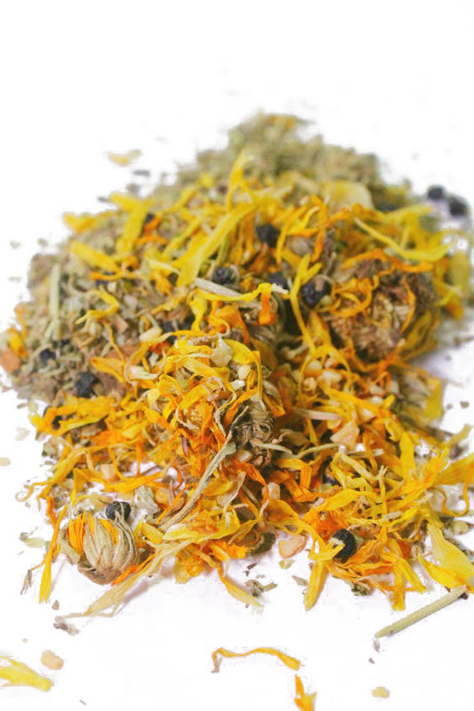 StrongHen Herbs For Backyard Chickens, Coops, & Nesting Boxes from Dahlia Pets