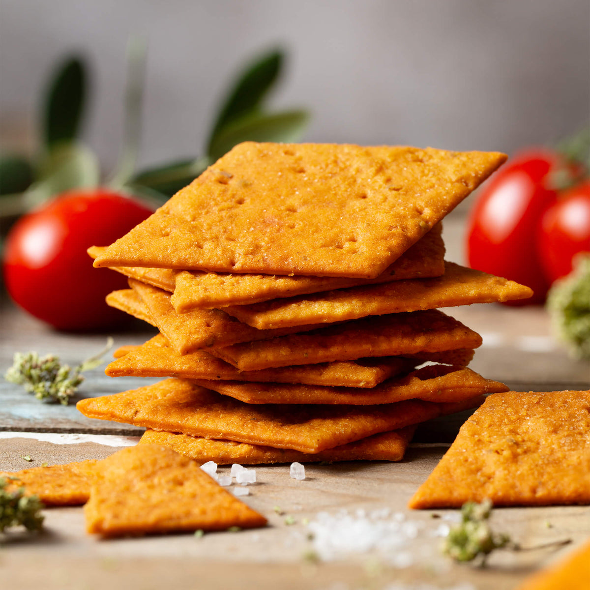 Tomato and oregano crackers, image 2 of 2