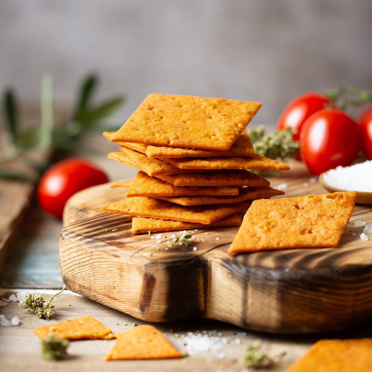 Tomato and oregano crackers by EMILIA FOOD LOVE USA