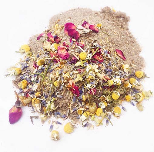 Pick Me Up Floral Dust Bath With Herbs - For Pet Chickens & Other Poultry from Dahlia Pets
