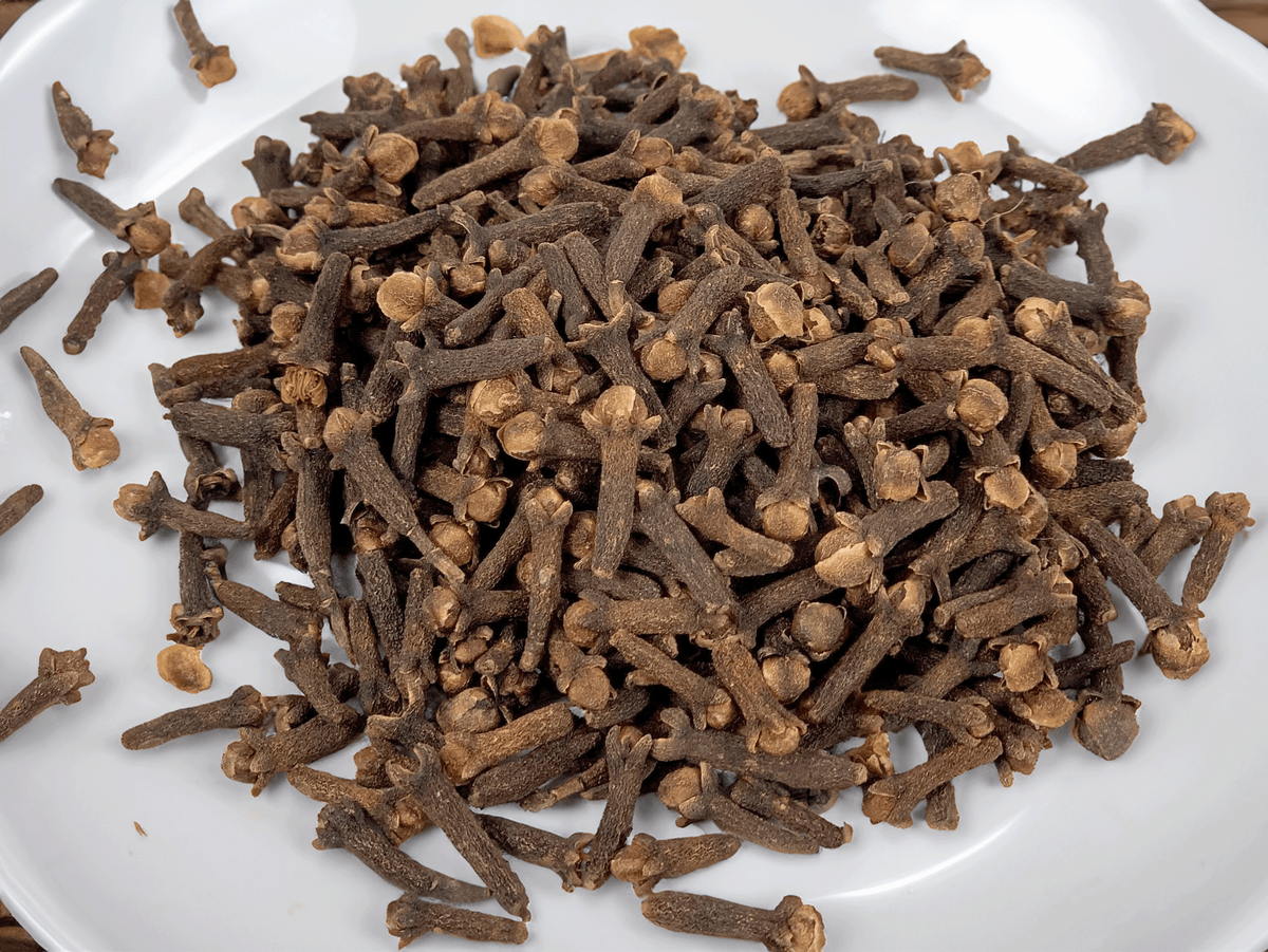Cloves, Whole, image 3 of 4