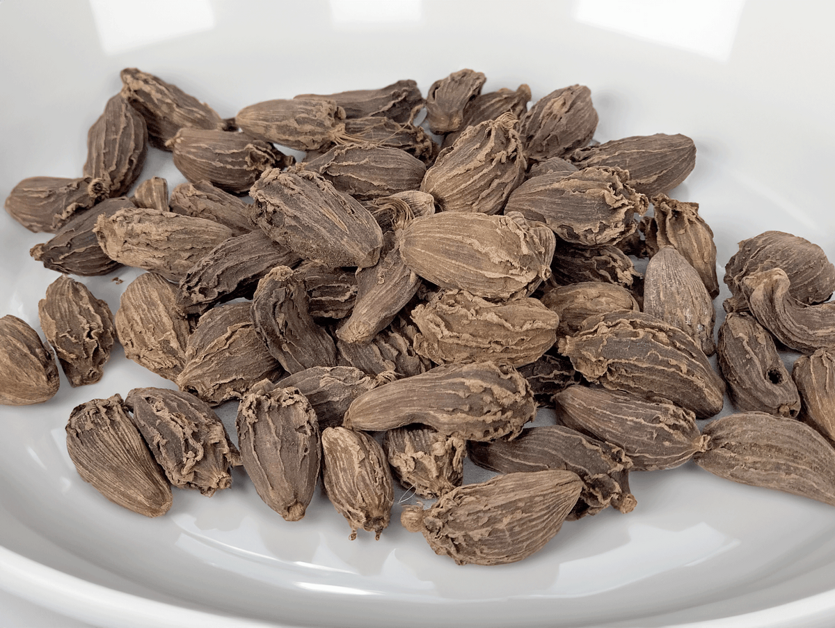 Black Cardamom Pod, image 3 of 4